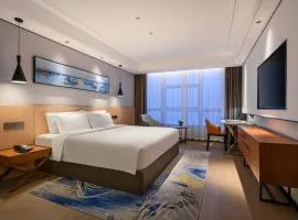 Madison Hotel Qingdao Central May Fourth Square