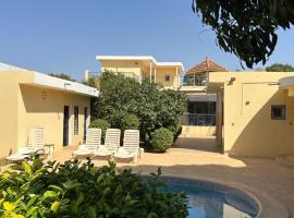 Villa & Appartement Du Soleil Ngaparou, hotel di Ngaparou