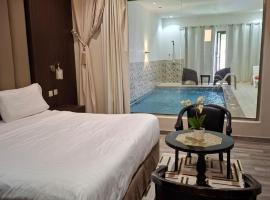 شاليهات بيت شقة خيال الفندقية, hotel en Taif