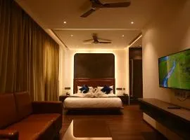 Golden Suites