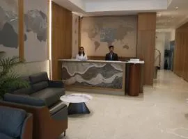 Get Inn - Hotel, VIP Road, Vesu