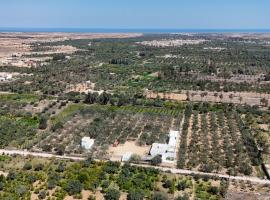 ZINA RESORT camping touristique, hotel a Zurayq Barrānīyah