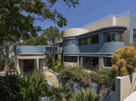 No5 Boutique Art Hotel by Mantis