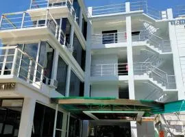 Rey-Alexandria Suites