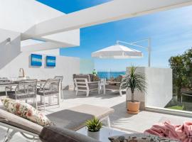 Pure South Penthouse - Manilva Luxury Condo, hotel en Manilva
