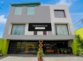 Super Townhouse by OYO Zirakpur Bus Stand Formerly Hotel Citi Inn