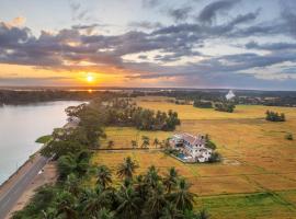 Serene Park Hotel By Ark, hotel u gradu Tisamaharama