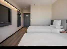 Hi Inn Shanghai Hongqiao Railway Station National Exhibition Center