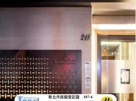 Royal Garden Hotel