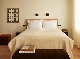 Mjólk Hotel