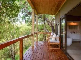 Kingfisher Creek Safari Lodge