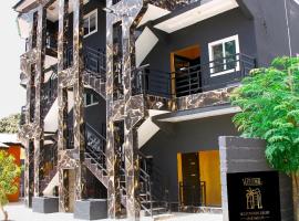 Viesnīca Hollywood Luxury Apartments pilsētā Kotu