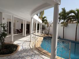 Luciana annexe, hotel v destinaci Mbour