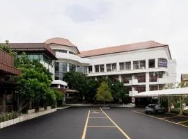 Central Place Hotel