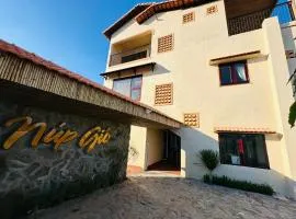 Núp Gió Cottages