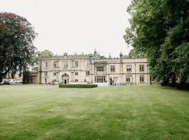 The Old Lodge