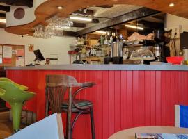 Hôtel de la Gare - Morlaix, hotel sa Morlaix