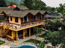 Maison de YOLO - Ha Giang Eco Retreat