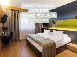 Expo Hotel