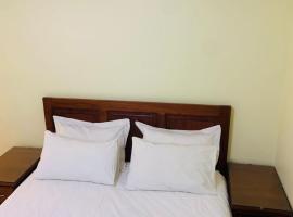 Two Bedroomed Apartment - 200m from Mandahill Mall, hotel in Lusaka