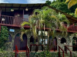 Posada Turística Rocas De Cabo Marzo, מלון בבהיה סולאנו