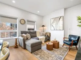 The McCaul by Casa Hotels - Unbeatable Location