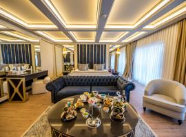 Viesnīca Grand Pasha Hotel & Spa Kyrenia pilsētā Kirēnija