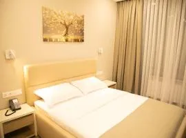 Aristocrat Hotel