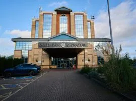 Sandman Signature London Gatwick Hotel