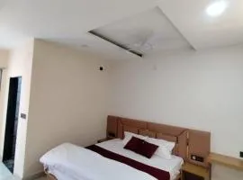 Hotel Mahadev inn