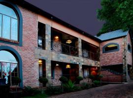 Claires of Centurion – hotel w mieście Centurion
