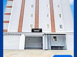 Super Townhouse Oak Kompally, khách sạn ở Hyderabad