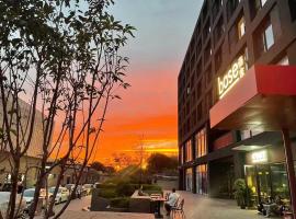 base-Beijing Wangfujing Serviced Apartment, hotel v Pekingu