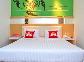 A picture of the hotel: ZEN Rooms Basic Kedung Sari Wonorejo