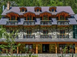 Golden Villa
