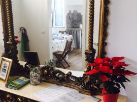 Il Leone Bianco Affittacamere โรงแรมในอัลเบงกา