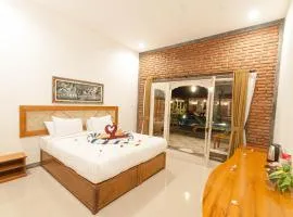 Rumah Gajah by Kubukubali