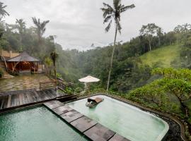 รูปภาพของโรงแรม: Ulun Ubud Resort - CHSE Certified