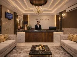 NH Skye Suites Hotel - Near Terminal 3,1 Delhi IGI Airport With - Free Airport Pickup