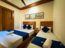 Hriday bihari kunj hotel Near Prem mandir