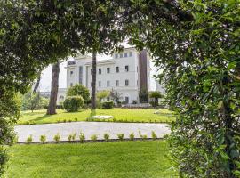 San Luigi - Residenza Gemelli, hotel u Rimu
