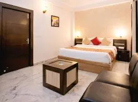 Goyal Hotel - Hotel Tara near Tajmahal east gate