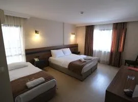 Üstün Hotel Alsancak
