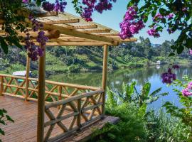 Keije Resort Bunyonyi, מלון בKabale