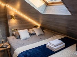 La'Mansarda, hotell i Chişinău