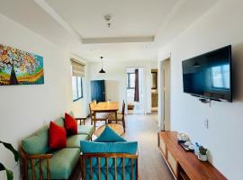 The Shine Hotel & Apartment, hotel en Da Nang