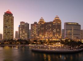 दोहा में, होटल Four Seasons Hotel Doha