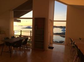 Ilulissat Guesthouse - Red House, hotell i Ilulissat