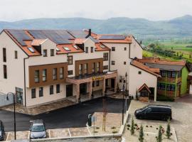 Difuzni hotel Zlatni Lug, ξενοδοχείο σε Pozega