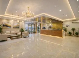 The Decent Regency - Delhi Airport Free Airport Drop